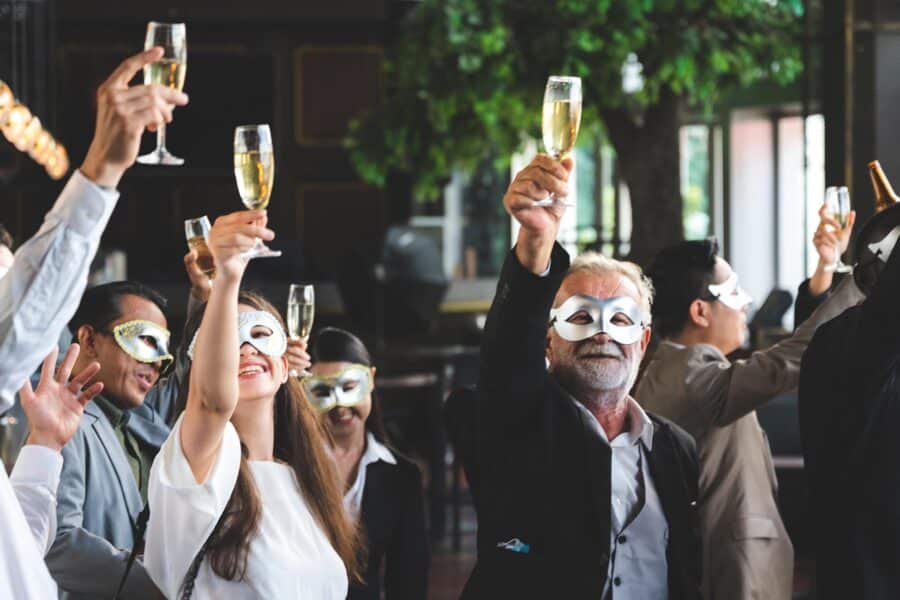 Zero-proof drinks are drinks that don’t contain any alcohol, it is a alcohol-free options that rival their boozy counterparts in taste, complexity, and presentation.