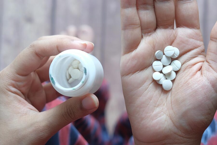 The medication’s half-life (time for half the drug to leave your bloodstream) ranges from 15 to 22 hours.