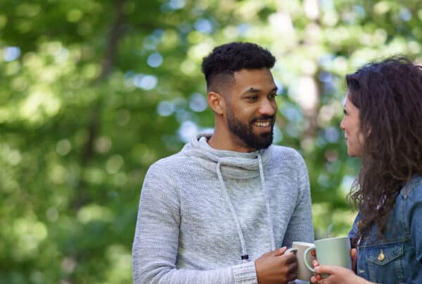 Sober dating involves seeking romantic relationships while avoiding alcohol and substances and selecting activities that help your recovery instead of harming it