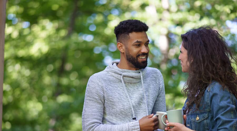 Sober dating involves seeking romantic relationships while avoiding alcohol and substances and selecting activities that help your recovery instead of harming it